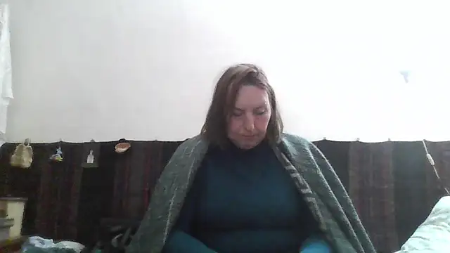 AnnaLive570 online show from April 18, 4:33 pm