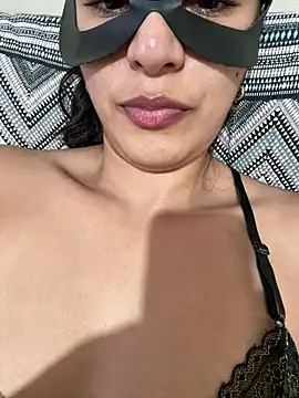 Indy black cat online show from April 14, 7:09 pm