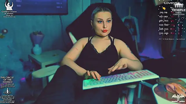 Wounded Goddess  online show from December 17, 3:51 pm