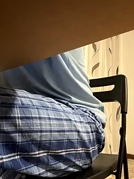 Snapshot of JJ_131 chatting on December 20, 6:37 pm JJ 131 online show from December 20, 6:37 pm