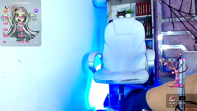 Snapshot of Eva_Walker_ chatting on October 25, 6:21 am Eva Walker online show from October 25, 6:21 am