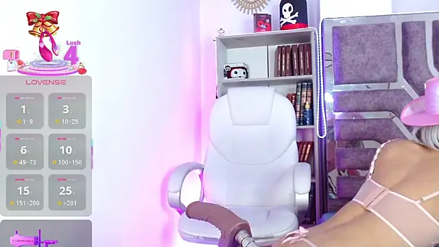 Snapshot of Eva_Walker_ chatting on November 22, 6:01 am Eva Walker online show from November 22, 6:01 am