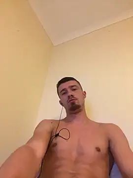 Snapshot of Johnclips2 chatting on September 14, 11:48 pm Johnclips2 online show from September 14, 11:48 pm