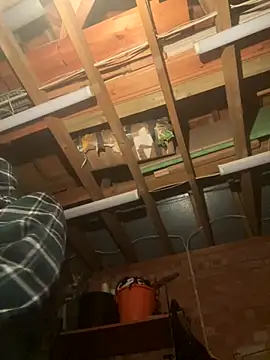 Snapshot of Johnclips2 chatting on October 10, 3:05 am Johnclips2 online show from October 10, 3:05 am