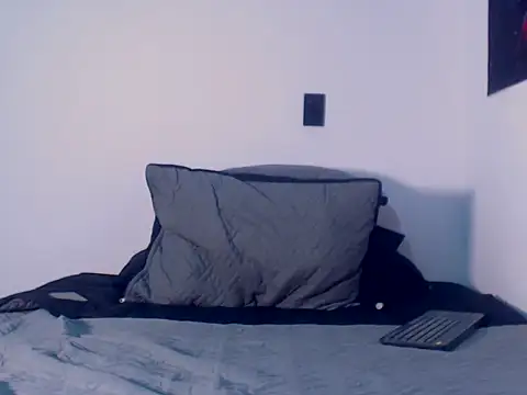 Snapshot of MASTER_PIG_FARMER chatting on September 19, 8:20 pm MASTER PIG FARMER online show from September 19, 8:20 pm