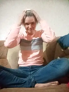 SaraSnow  online show from February 28, 8:21 pm