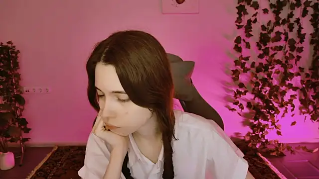 Yoka paradoXXX online show from January 8, 9:11 am