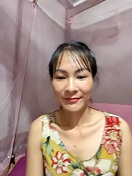 Snapshot of Yumyum_kiw chatting on September 9, 10:15 am Yumyum kiw online show from September 9, 10:15 am