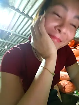 Snapshot of Yumyum_kiw chatting on October 13, 12:49 pm Yumyum kiw online show from October 13, 12:49 pm