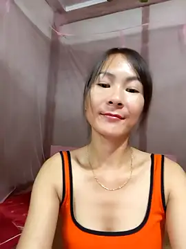 Snapshot of Yumyum_kiw chatting on October 21, 12:28 pm Yumyum kiw online show from October 21, 12:28 pm