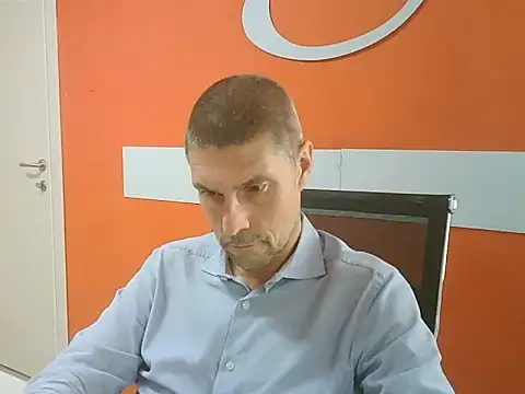 max79ve31 online show from October 13, 11:54 am