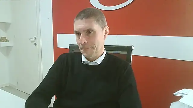 max79ve31 online show from March 6, 1:40 pm