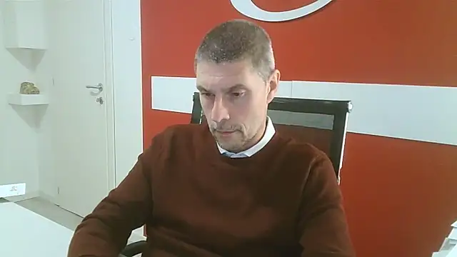 max79ve31 online show from March 10, 1:27 pm