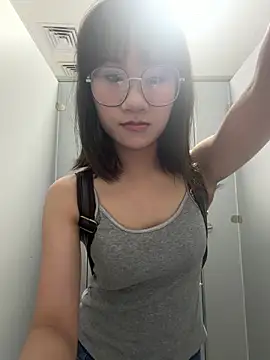 wemroudeyu online show from April 10, 2:00 pm