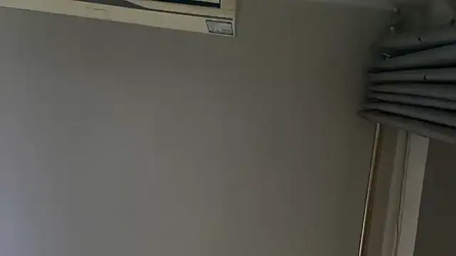 Snapshot of Fengbaby-555 chatting on November 24, 5:45 pm Fengbaby-555 online show from November 24, 5:45 pm