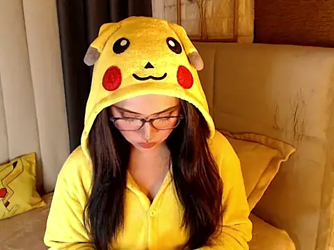 yourdevilsweettsx online show from April 5, 2:03 pm