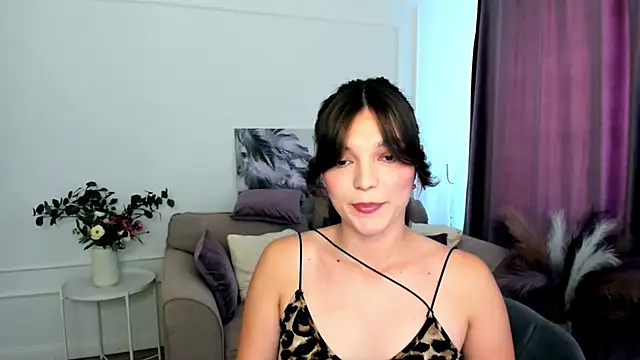 Snapshot of DivineAmour chatting on September 23, 12:30 pm DivineAmour online show from September 23, 12:30 pm