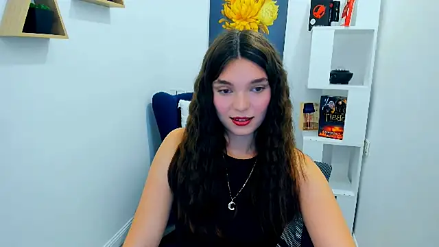 Snapshot of DivineAmour chatting on October 9, 11:41 am DivineAmour online show from October 9, 11:41 am