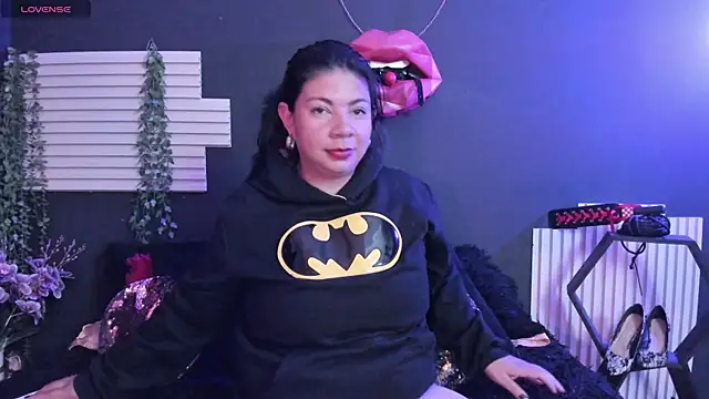 kinky momm online show from July 12, 3:36 pm
