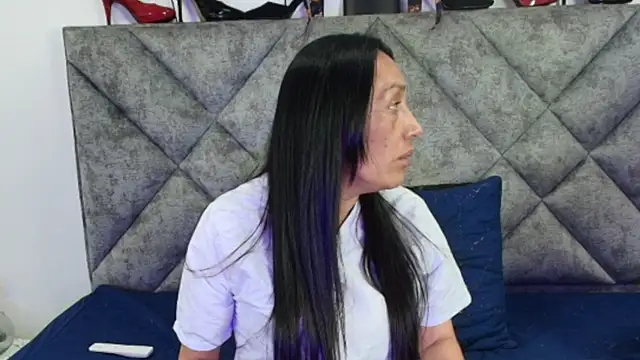 Shantey Laurent online show from February 18, 5:42 pm