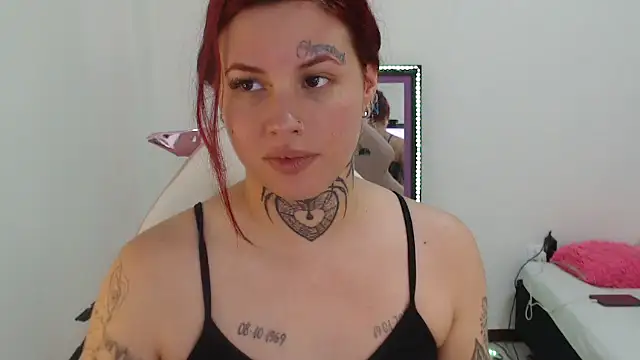 Maddy Vicius19 online show from October 6, 8:50 pm