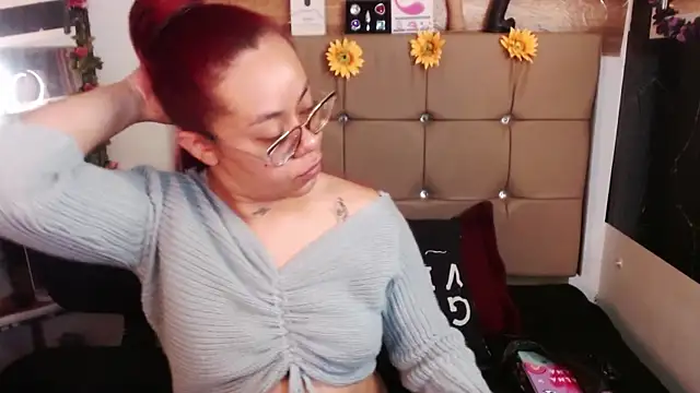 MIA  SPENCER online show from January 10, 5:04 pm