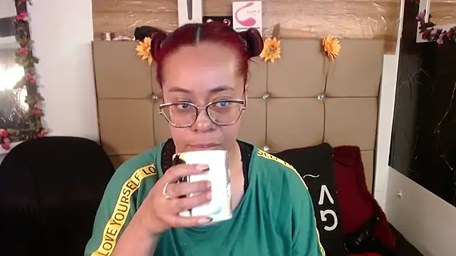 MIA  SPENCER online show from April 21, 3:50 pm