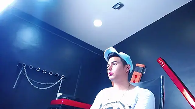 Matthewlodge online show from September 17, 1:24 pm