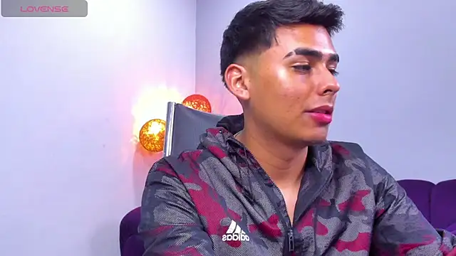 Matthewlodge online show from November 28, 5:10 am