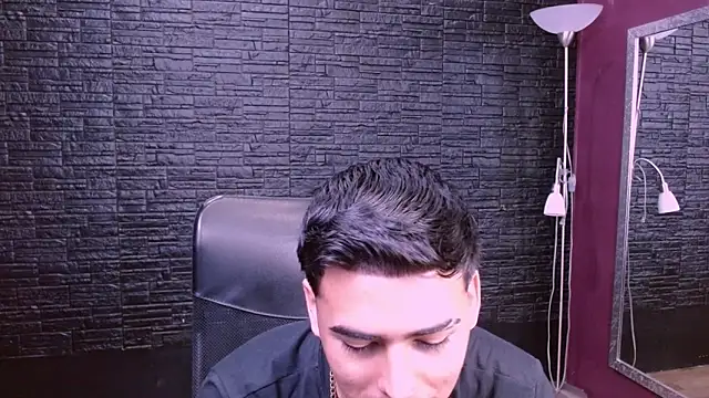 Matthewlodge online show from December 18, 7:53 pm