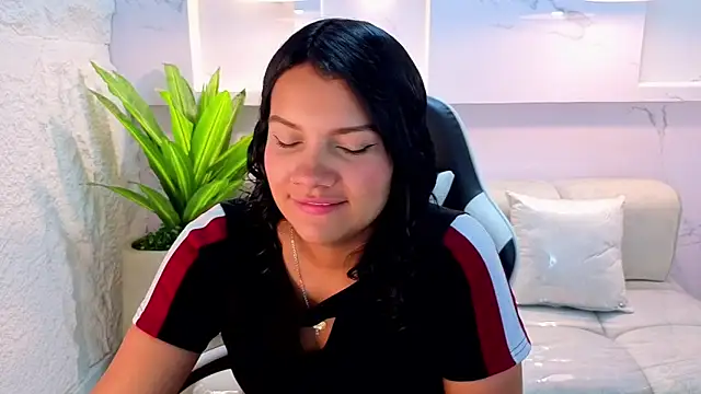Snapshot of antonela_tp chatting on September 19, 12:28 pm antonela tp online show from September 19, 12:28 pm