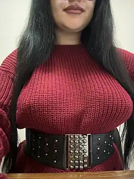 Molly-molly- online show from November 25, 7:30 am