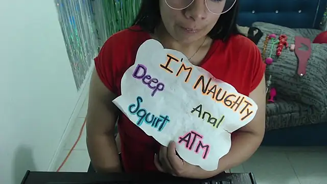 Snapshot of Cristalfire_69 chatting on September 18, 2:52 pm Cristalfire 69 online show from September 18, 2:52 pm