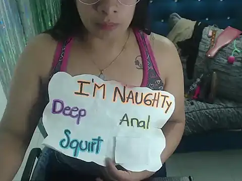 Snapshot of Cristalfire_69 chatting on October 17, 1:46 pm Cristalfire 69 online show from October 17, 1:46 pm