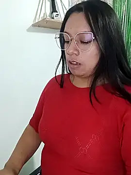 Snapshot of Cristalfire_69 chatting on October 24, 1:40 pm Cristalfire 69 online show from October 24, 1:40 pm