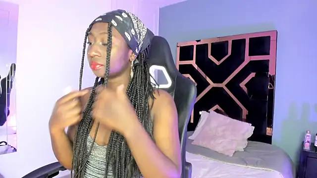 Madison Monroe  online show from September 18, 11:23 am