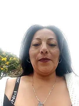 Misshot 01 online show from September 23, 7:50 pm