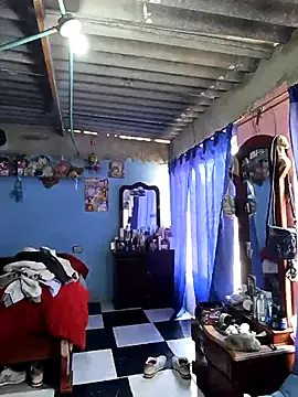 Misshot 01 online show from October 18, 4:08 pm