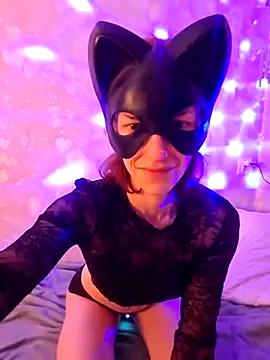 SecretIna online show from March 18, 8:45 pm