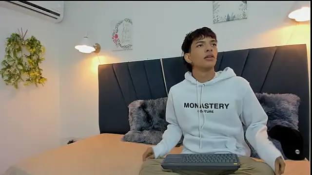 maicol cum23 online show from October 3, 1:41 pm