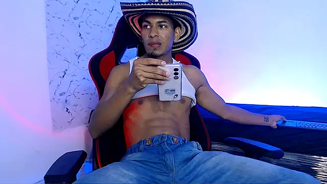 lorian vikel online show from November 2, 9:17 pm