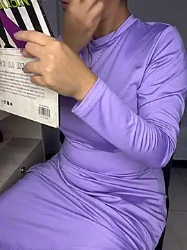 rhizanthella  online show from January 15, 7:17 pm