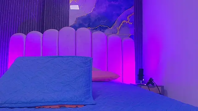 abbyrouss  online show from March 12, 3:12 am