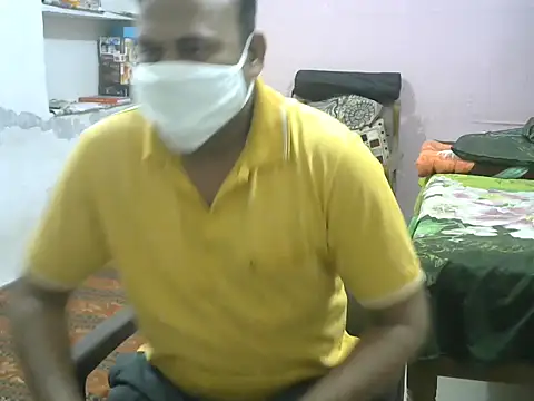 Snapshot of Famit025 chatting on February 10, 6:01 pm Famit025 online show from February 10, 6:01 pm