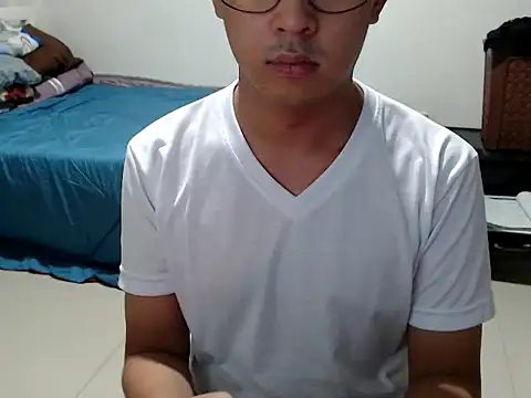 Snapshot of itsyour_Asianboy15 chatting on February 24, 5:55 pm itsyour Asianboy15 online show from February 24, 5:55 pm