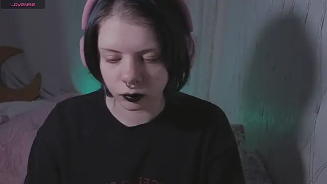 Snapshot of Alice_Zev chatting on May 14, 6:04 pm Alice Zev online show from May 14, 6:04 pm