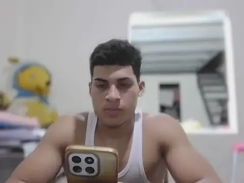 luislp05 online show from July 15, 3:56 am