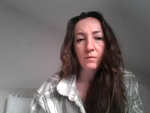 Snapshot of Valessya chatting on May 6, 3:50 pm Valessya online show from May 6, 3:50 pm