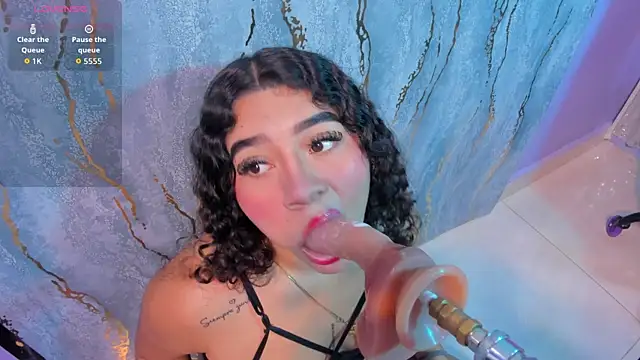 mia cataleiya online show from October 28, 11:25 am