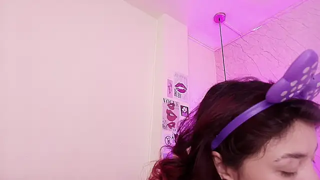 april bennett online show from October 3, 12:13 pm